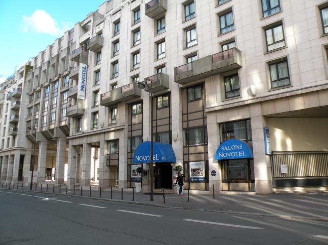  Hôtel Novotel, rue de Vaugirard, 15e